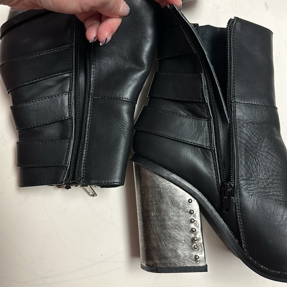 Jeffrey Campbell Lowrey Leather Metal Heel Boot - Picture 10 of 16